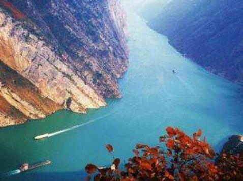 國內十大值得去的冒險地旅游排行 瀘沽湖女兒國探險奇異風俗民情