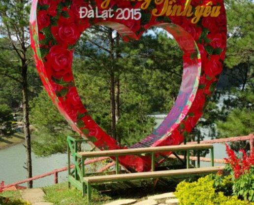 中國十大最適合情侶的旅游勝地旅游排行 夢幻張家界喻為“情人旅游線”