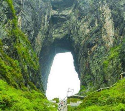 全球十大恐怖懸崖步道旅游景點(diǎn)排行 國(guó)王步道吸引了徒步者和冒險(xiǎn)家