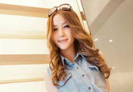 全球十大美女富豪排行 生于1981年的扎拉·菲利浦是位陽光美少女