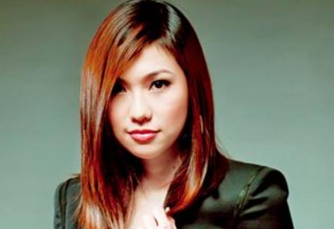 全球十大美女富豪排行 生于1981年的扎拉·菲利浦是位陽光美少女