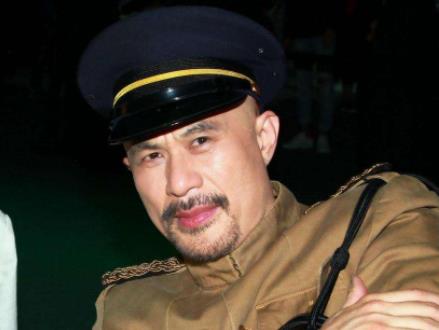 中國(guó)不留頭發(fā)的十大明星排行 陳佩斯1954年2月1日出生于長(zhǎng)春