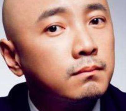 中國(guó)不留頭發(fā)的十大明星排行 陳佩斯1954年2月1日出生于長(zhǎng)春