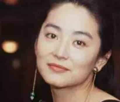 全球最能打十大女明星排行 安吉麗娜使電腦的動作成為了好萊塢可以觸摸風景