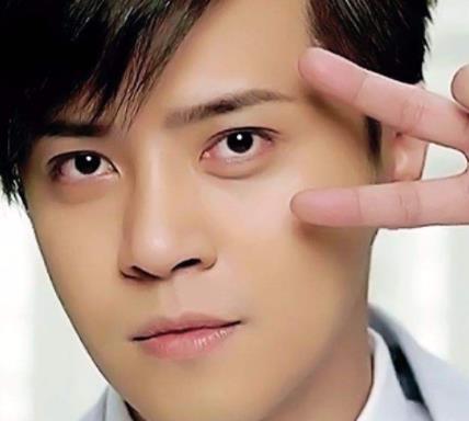 沒念過大學的10大當紅明星排行 趙麗穎是中專文化