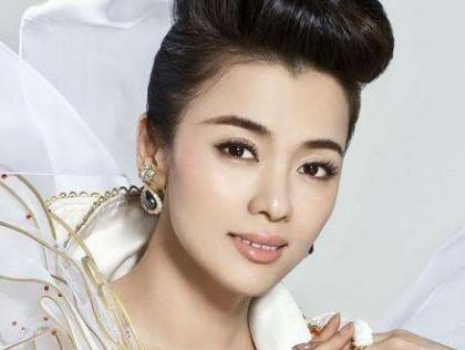 官位顯赫的5大美女明星排行 陳思思二炮文工團副團長