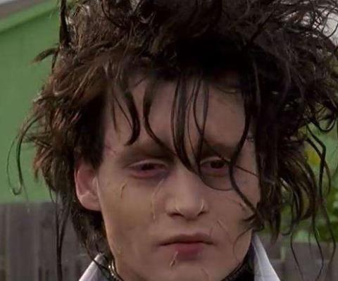 全球最經(jīng)典的四大魔幻電影排行 《大魚》這張照片選取里面的一個(gè)片段