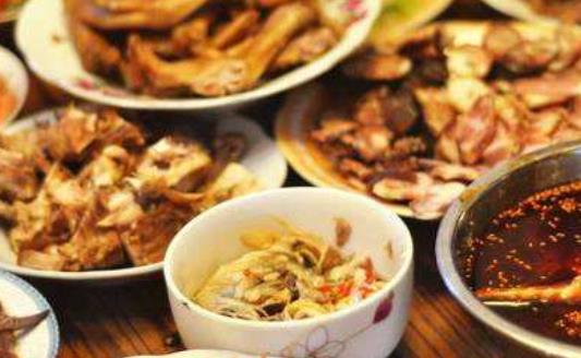 盤點中國五大“天價年夜飯” 杭州天價年夜飯地處城隍閣風景區