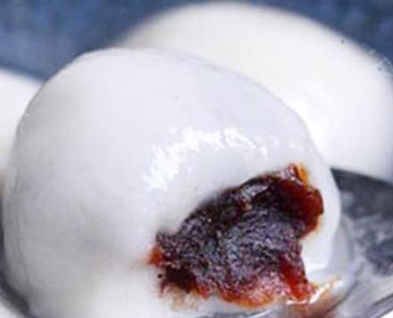 湖南長沙地方特色小吃排行 油炸臭豆腐長沙風味小吃