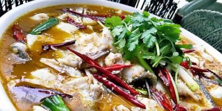 云南西雙版納特色小吃排行榜 肉粥是哈尼人接待親朋好友的佳肴