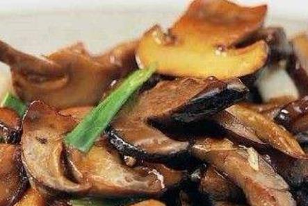 四川涼山州特色小吃排行榜 射覺策普有名的“砣砣肉”