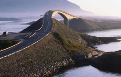 世界上最驚悚的橋梁排行榜 Storseisundbrua被稱作“無盡之路”