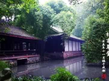 成都最好玩的地方推薦 錦里古街是當地非常知名的商業街