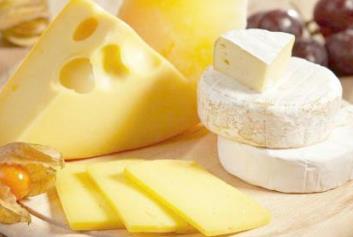 內(nèi)蒙古十大有名小吃 烤羊腿是內(nèi)蒙古招待客人的上等佳肴