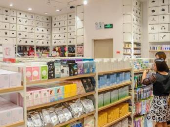 快時(shí)尚百貨十大品牌 眾客優(yōu)品隸屬于香港德毅實(shí)業(yè)集團(tuán)