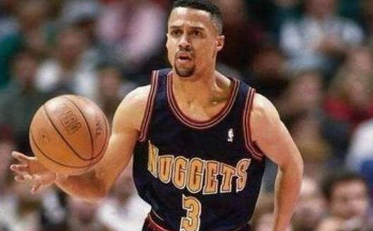 NBA歷史上的十大罰球高手盤點 NBA罰球命中率最高NBA歷史上的十大罰球高手盤點 NBA罰球命中率最高的十大球星的十大球星