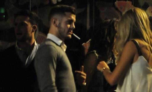 世界足壇十大煙鬼球星盤(pán)點(diǎn) 足壇的十大老煙槍排行榜 厄齊爾領(lǐng)銜