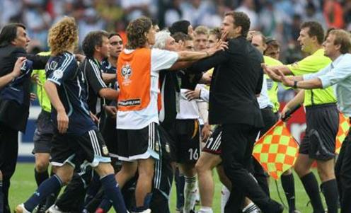 世界足壇十大斗毆事件排行榜 足壇著名打架事件有哪些