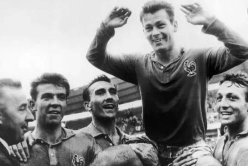 法國足球歷史十大巨星排行榜 法國足球明星盤點 法國球星排名