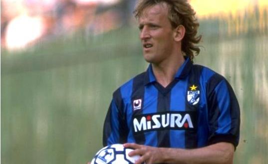 足壇十大超級邊后衛排行榜 足壇最厲害的邊后衛都有誰