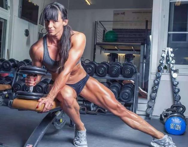 世界最強壯5位肌肉猛女 韓國著名健身教練池妍玉蘿莉臉走紅