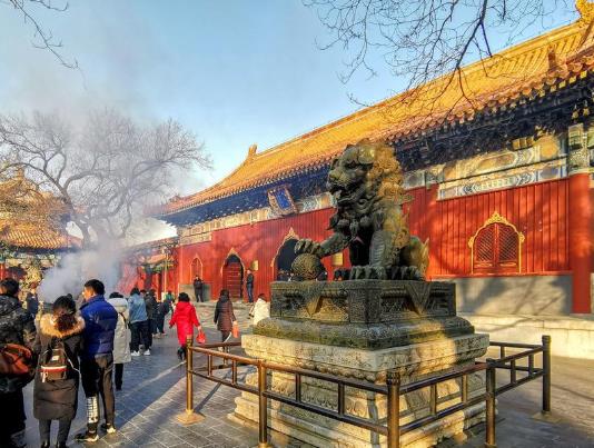 雍和宮周六日開放嗎?去北京雍和宮可以寄存行李嗎