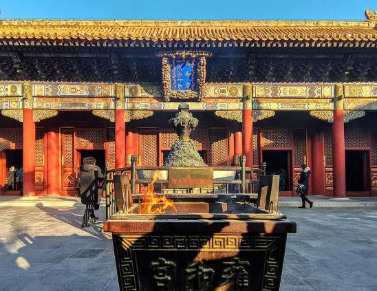 雍和宮周六日開放嗎?去北京雍和宮可以寄存行李嗎