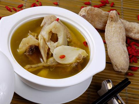 天麻燉老鴿:天麻的功效與作用,天麻的營養價值,天麻的副作用