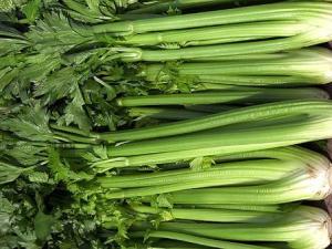 吃芹菜好嗎？芹菜的營養價值、功效與作用