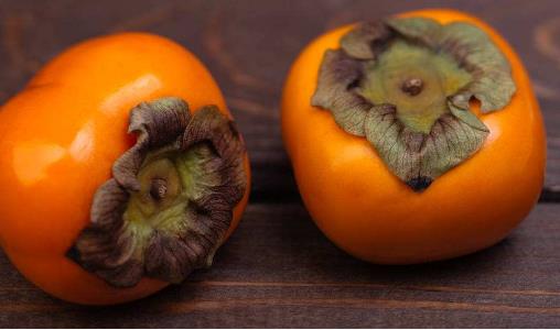 柿子是寒性食物嗎?柿子的藥用價值有哪些?