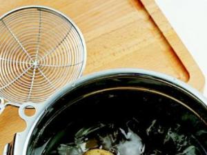 土豆怎么去皮?土豆去皮方法:怎樣給土豆去皮妙招