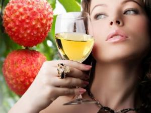 如何選購優(yōu)質(zhì)的果酒？果酒的選購技巧