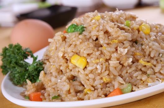 醬油炒飯怎么做?醬油炒飯的做法