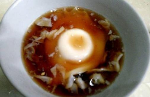 荷包蛋怎么煮不粘鍋 荷包蛋怎么煮不散花