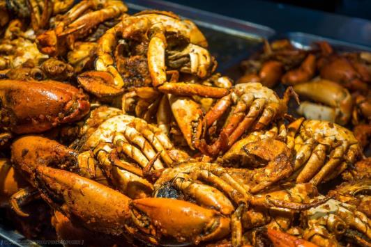 螃蟹不放水能活多久?活螃蟹直接冷凍了還能吃嗎?