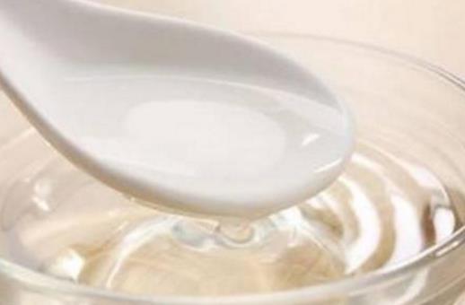 如何防止衣服掉色 白糖鹽白醋防止衣服掉色的小竅門