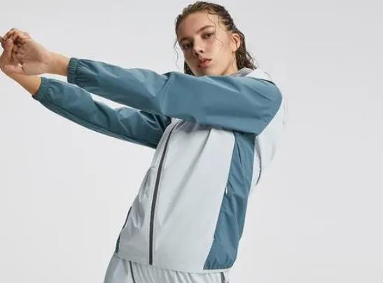 暴汗服里面要穿褲子嗎?暴汗服減脂效果怎么樣?