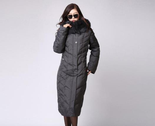 多少克的鵝絨服才保暖?洗鵝絨羽絨服要注意什么