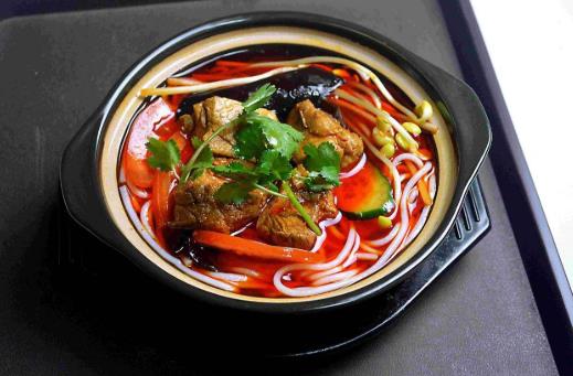 砂鍋底部冒水珠怎么辦?砂鍋加熱后外面有水珠是怎么回事