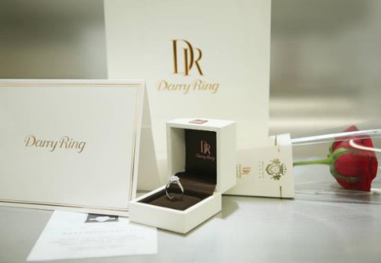 女生可以買dr鉆戒給女生嗎?dr鉆戒有gia證書嗎?