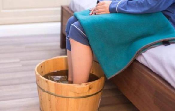 艾草泡腳有哪些注意事項?艾草泡腳多久一次比較好