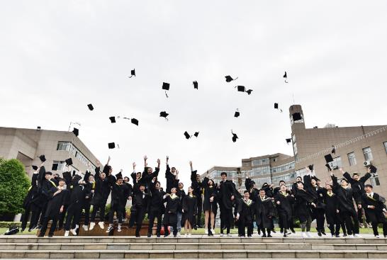 大學生生活費多少錢夠談戀愛?2021年大一開學需要準備多少錢?