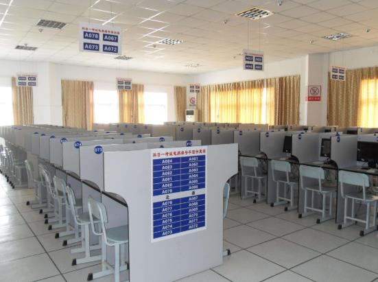 科目一補(bǔ)考費(fèi)用在哪里交?科目一補(bǔ)考還有兩次機(jī)會嗎?