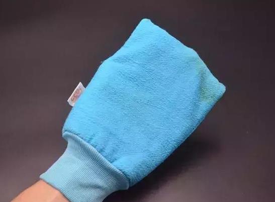 搓澡巾出現(xiàn)黃褐色怎么辦?哪些人不能用搓澡巾?