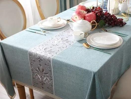 桌子上鋪的餐桌布對人有害嗎?新買的餐桌布怎么去味?