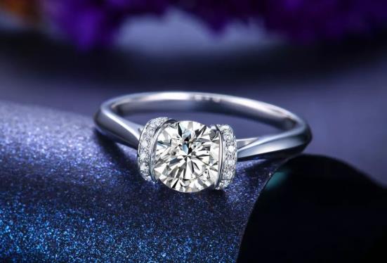 買戒指尺寸買大多少最合適?鉆戒vs1和vs2的區別是什么