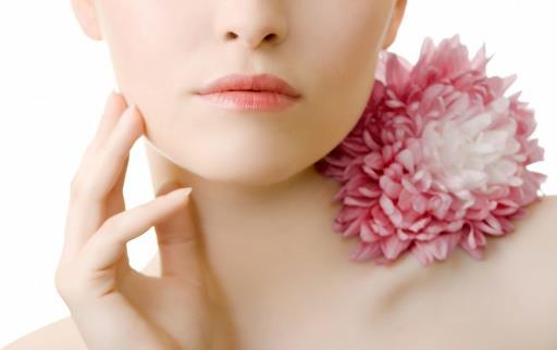 手臂雞皮膚可以刷酸嗎 刷酸美白用哪種酸