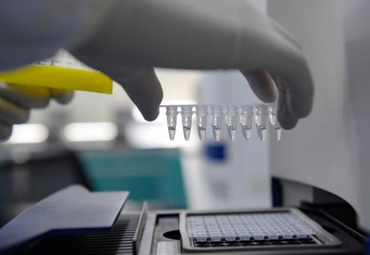 核酸檢測刮喉嚨的哪個位置?晚上8點能做核酸檢測嗎?