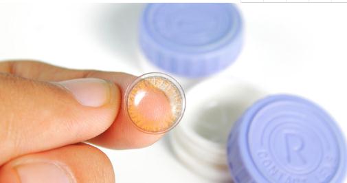 隱形眼鏡護理液超過三個月還能用嗎 隱形眼鏡護理液可以滴眼睛嗎