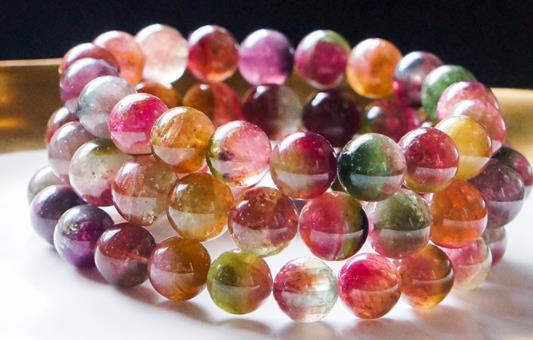 怎樣識(shí)別天然碧璽 碧璽怎么保養(yǎng)越亮